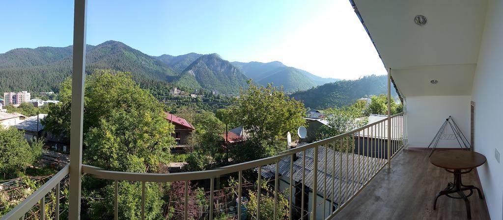 Akaki'S Guesthouse Borjomi Exterior foto